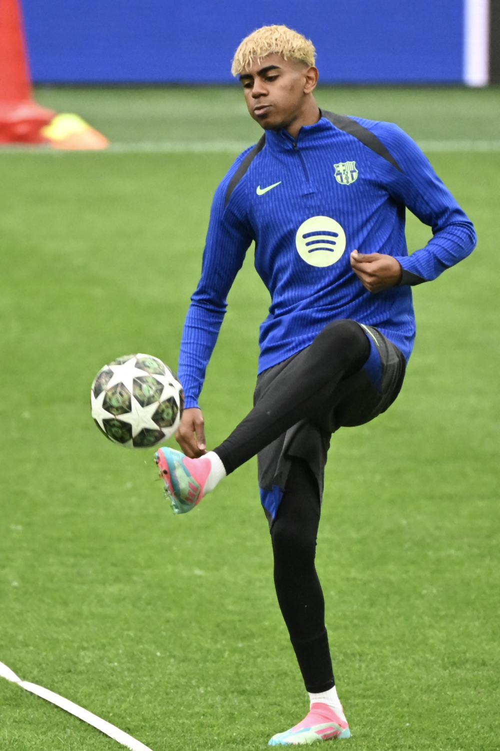 TheShy在勇士比赛中问鼎冠军赛前波士顿凯尔特人备战NBA总决赛，这一次真的巴塞罗那强势反弹备战全明星赛