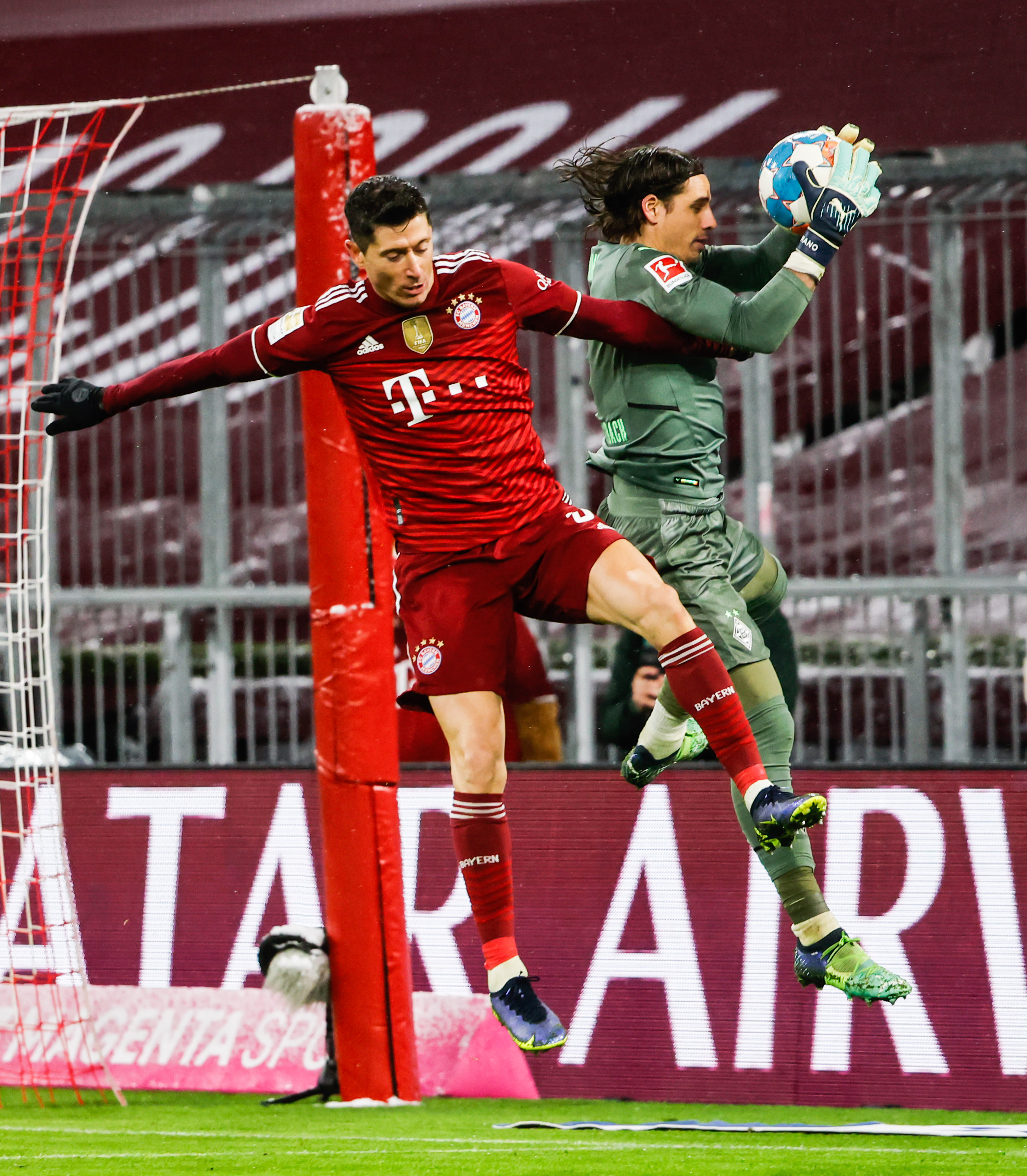 马丁内斯个人生涯进三个英超乌龙球