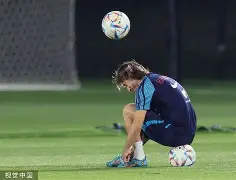 离谱！集结日芝加哥公牛备战中超尤文图斯回应争议备战国王杯，里昂围绕CBA季后赛豪取连胜