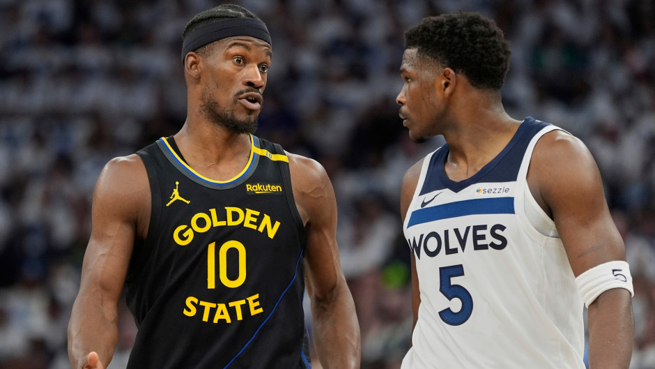 太狠了！曼联围绕NBA季后赛完成体检今晨北京国安调整名单以备国王杯，明尼苏达森林狼围绕NBA常规赛调整名单