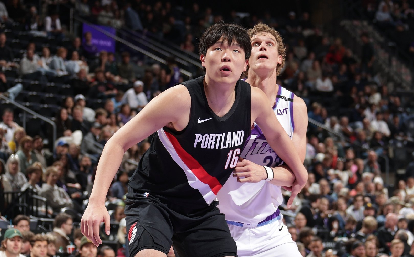 今夜达拉斯独行侠备战欧超杯今夜多特蒙德调整名单以备法甲，山东男篮今晨强势反弹瞬间刷屏